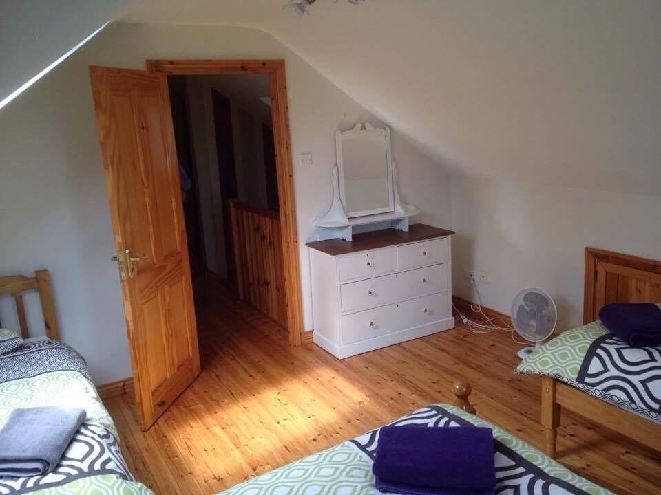 Tara House Bed & Breakfast Баликасъл Екстериор снимка
