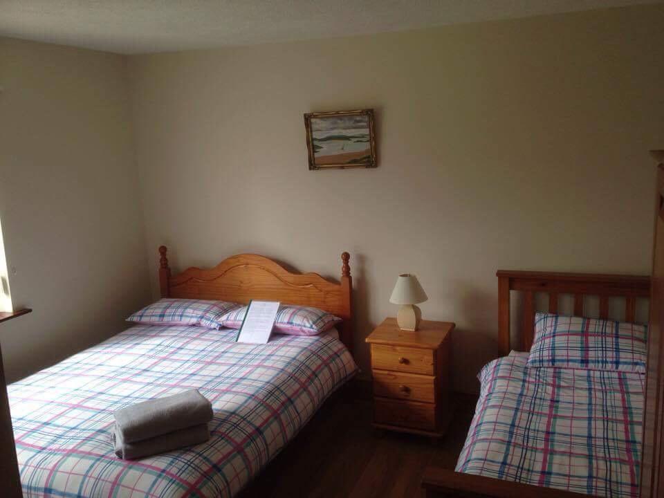 Tara House Bed & Breakfast Баликасъл Екстериор снимка