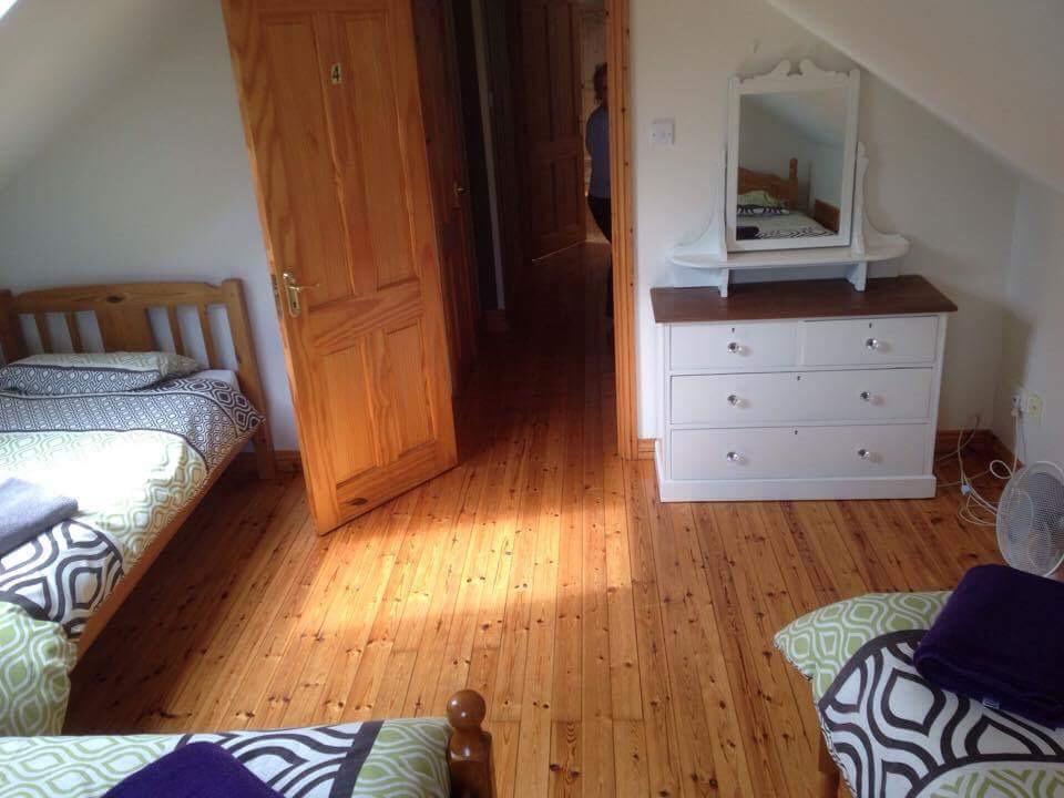 Tara House Bed & Breakfast Баликасъл Екстериор снимка